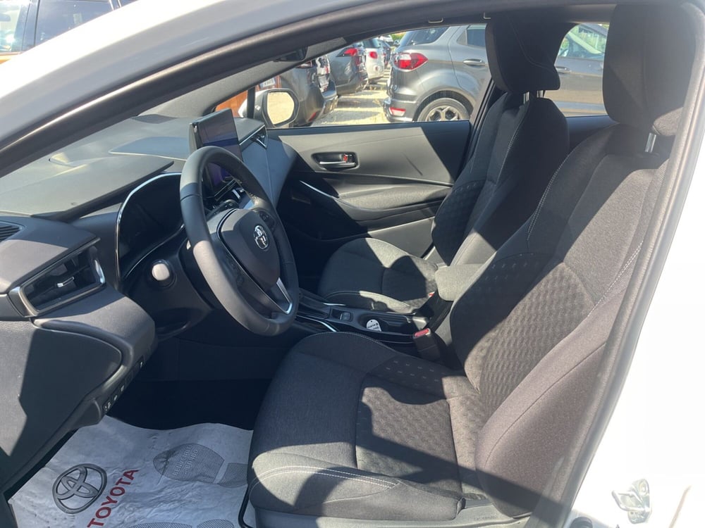 Toyota Corolla nuova a Ragusa (8)