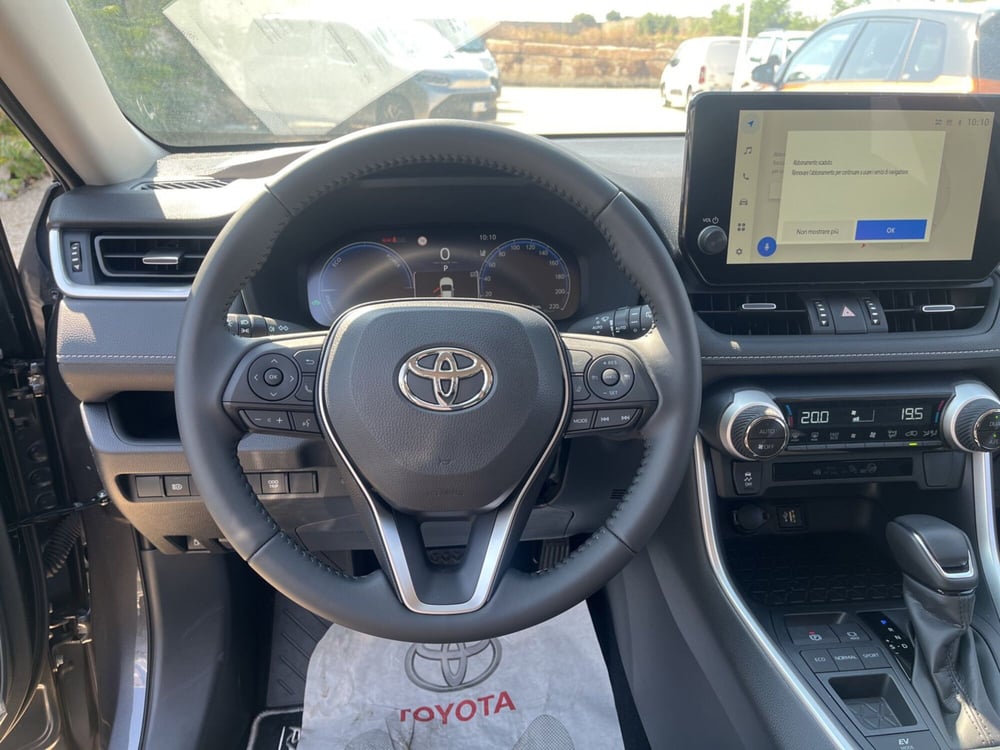 Toyota Rav4 nuova a Ragusa (10)