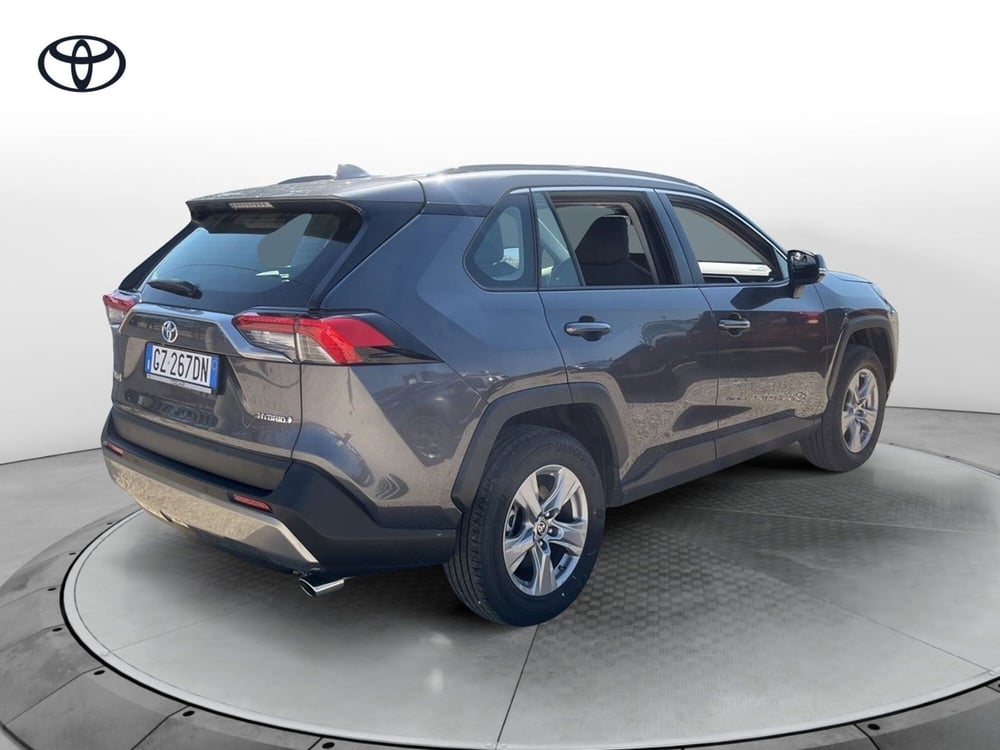 Toyota Rav4 nuova a Ragusa (3)