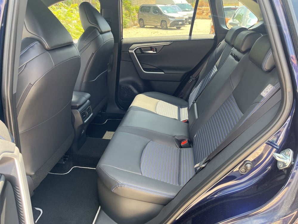 Toyota Rav4 nuova a Ragusa (7)