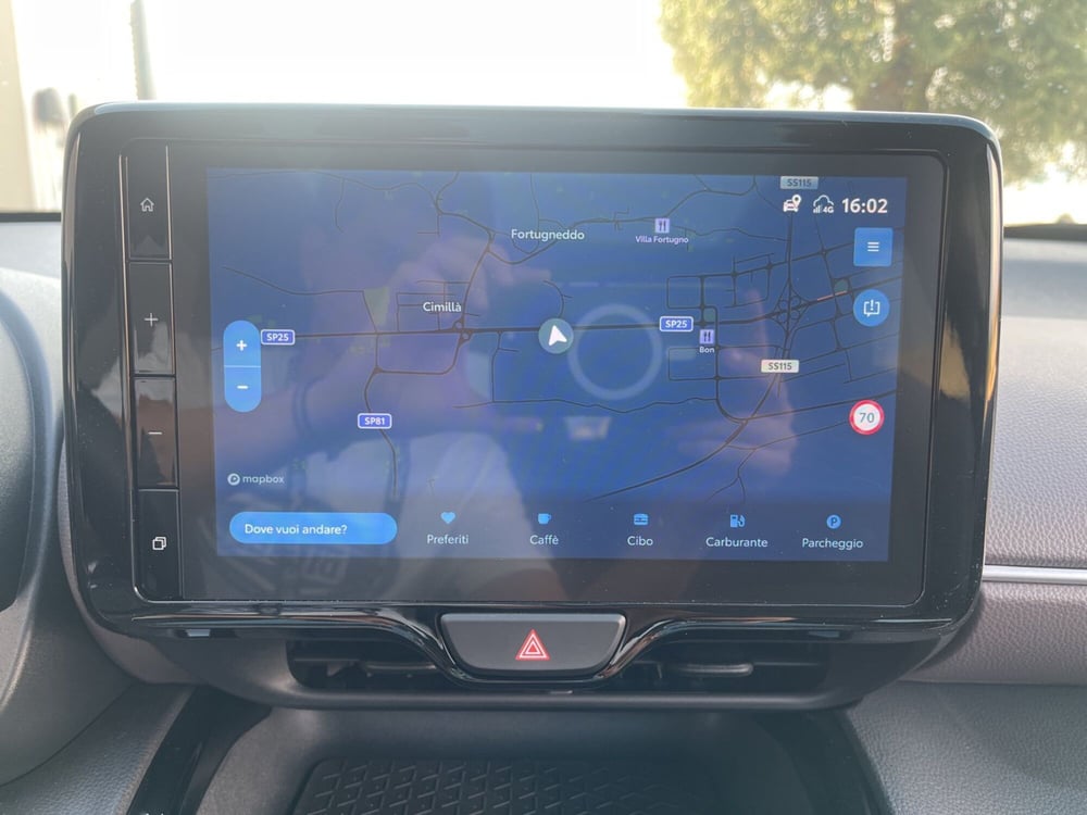 Toyota Yaris Cross nuova a Ragusa (13)