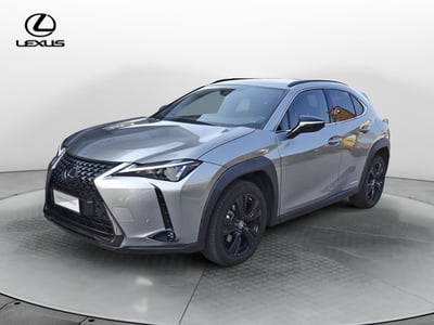 Lexus UX Hybrid Midnight del 2021 usata a Montebelluna