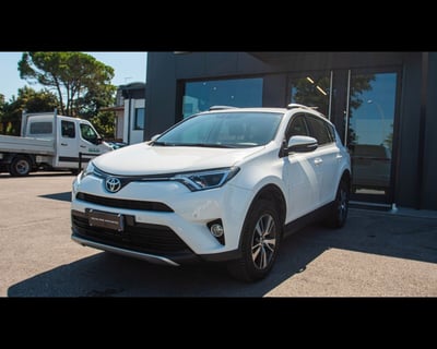 Toyota Rav4 D-4D 2WD Active del 2016 usata a Musile di Piave