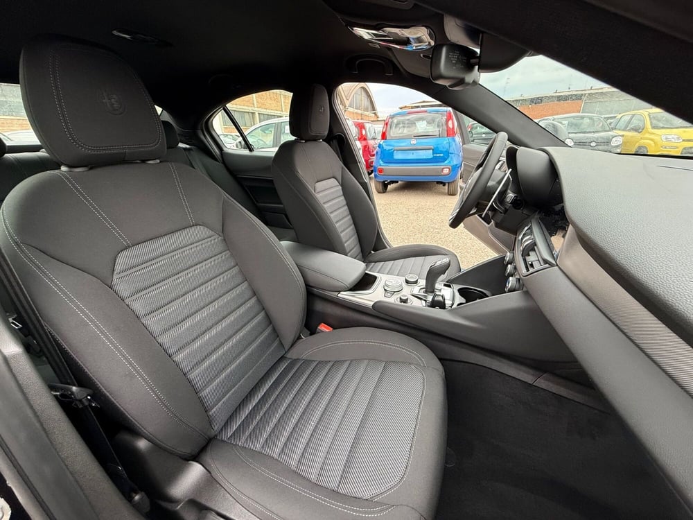 Alfa Romeo Giulia nuova a Reggio Emilia (17)