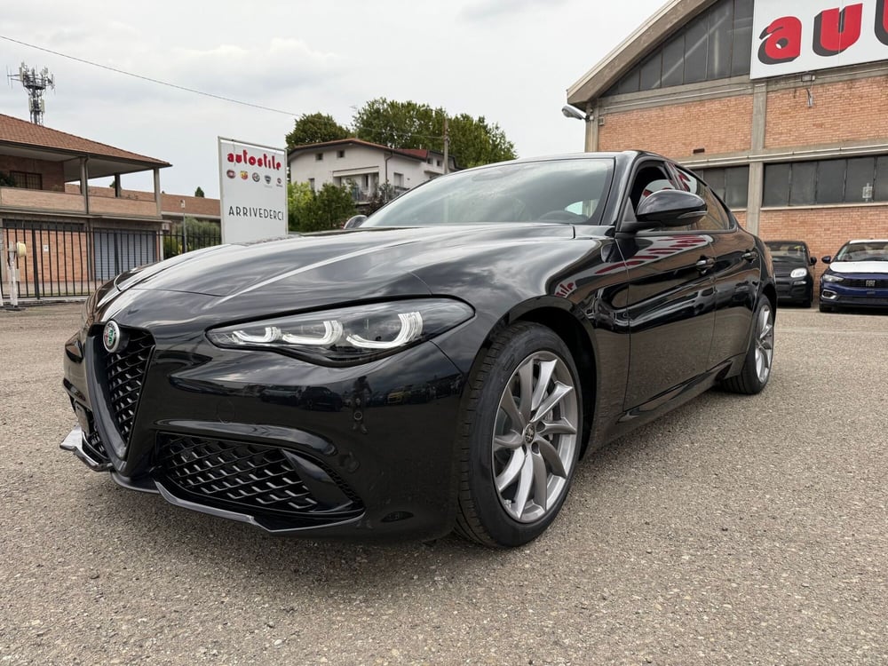 Alfa Romeo Giulia nuova a Reggio Emilia (5)