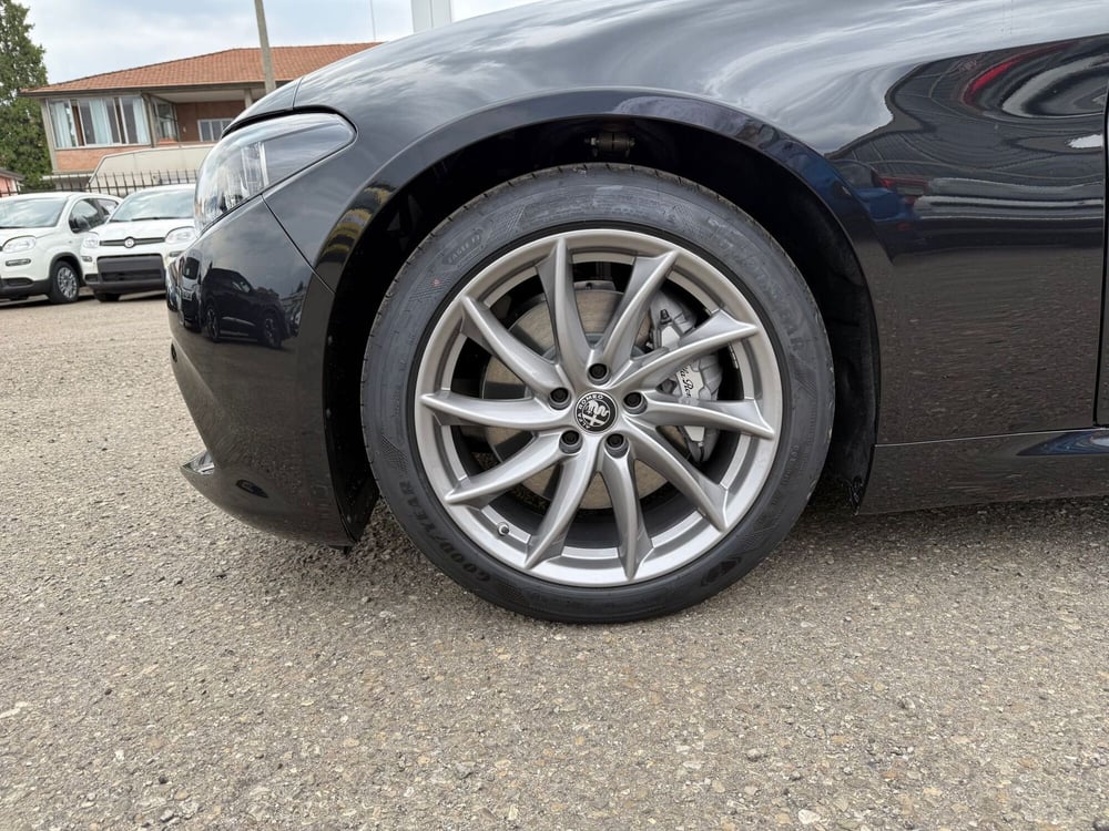 Alfa Romeo Giulia nuova a Reggio Emilia (6)
