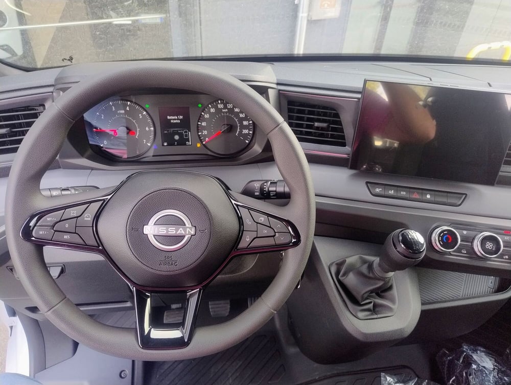 Nissan Interstar Furgone nuova a Bologna (11)