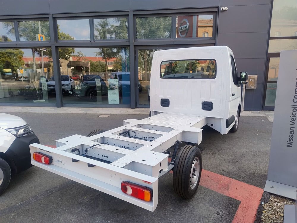 Nissan Interstar Furgone nuova a Bologna (4)