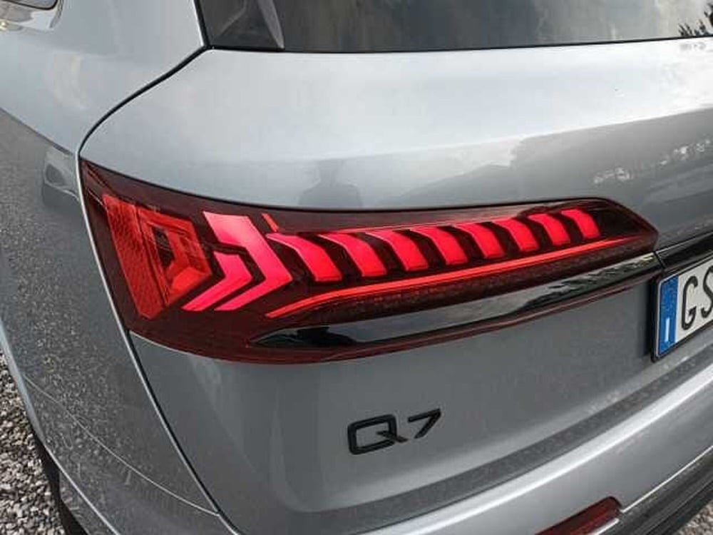 Audi Q7 usata a Lucca (5)