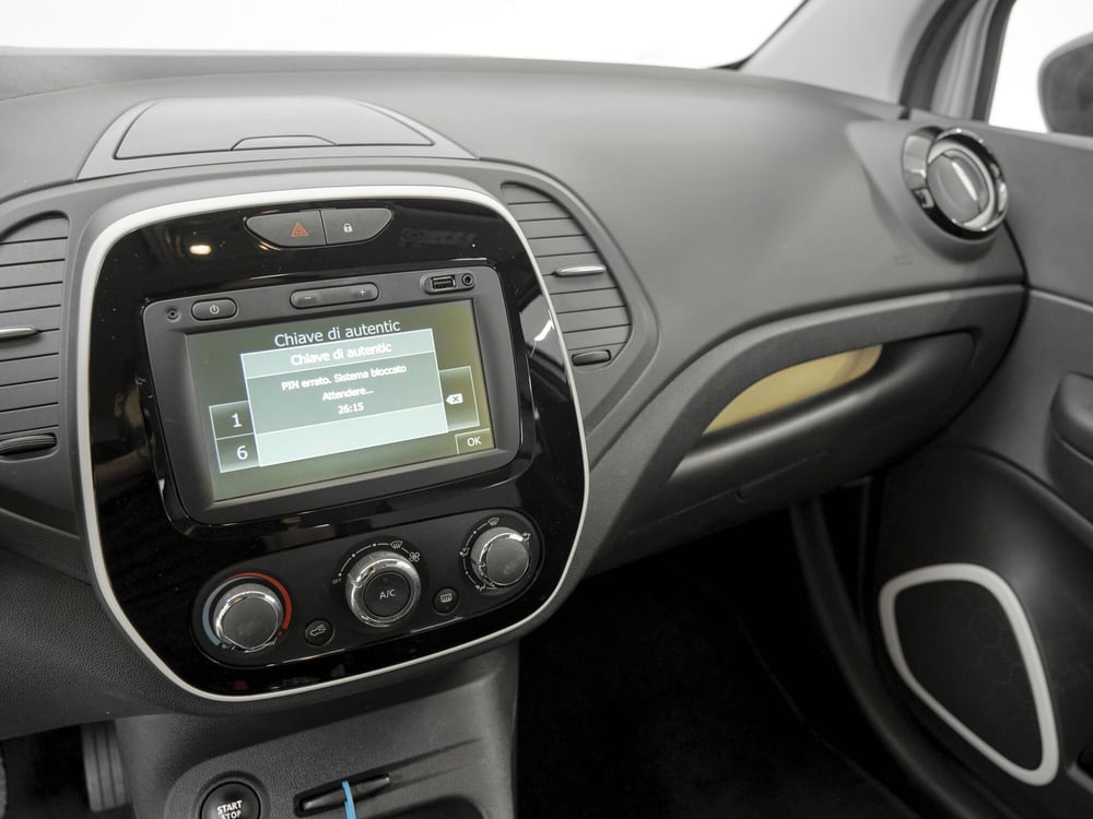 Renault Captur usata a Prato (11)