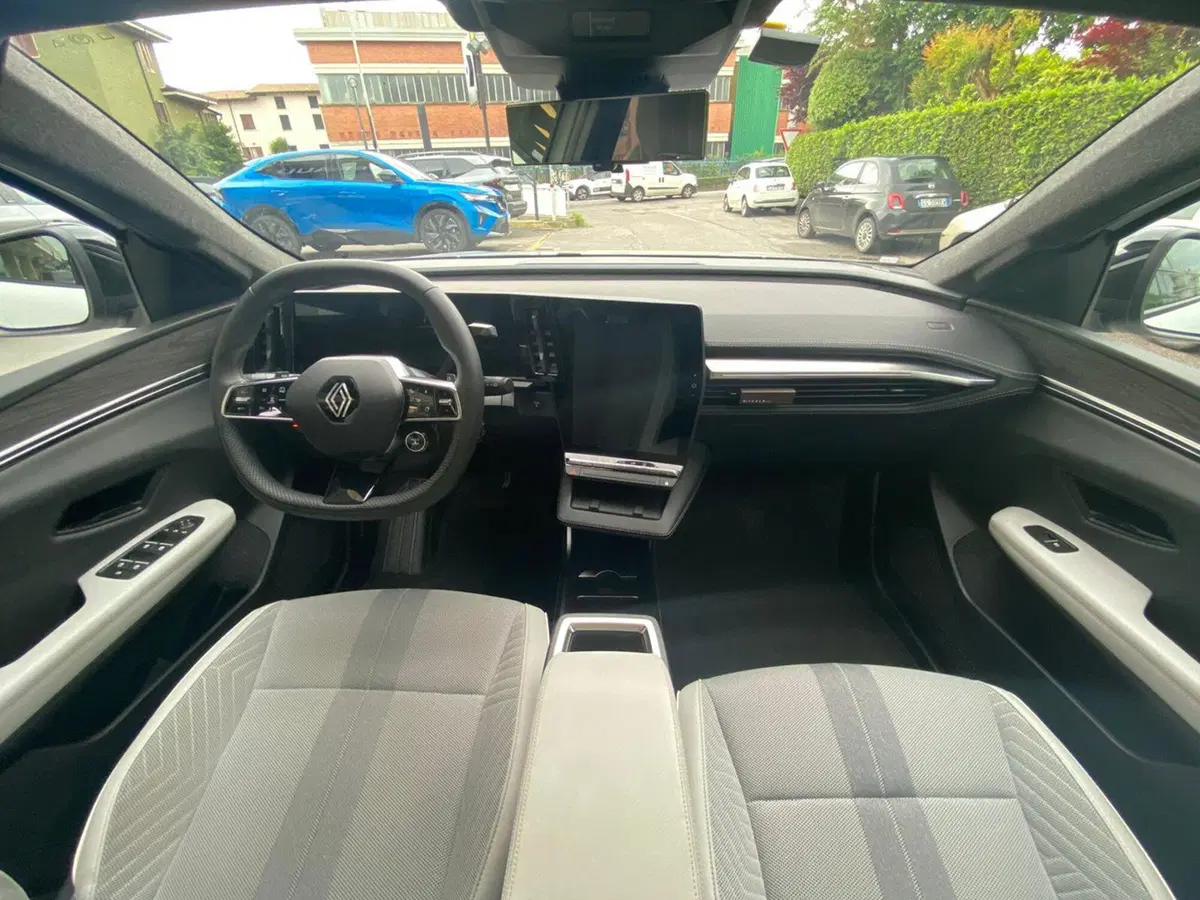 Renault Scenic E-Tech Electric usata a Brescia (10)