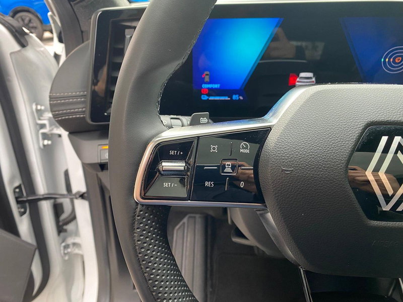 Renault Scenic E-Tech Electric usata a Brescia (17)