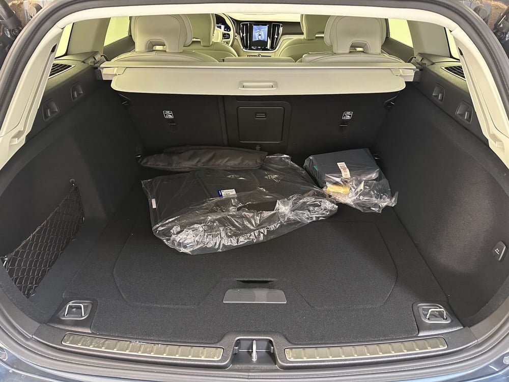 Volvo V60 nuova a Bergamo (15)