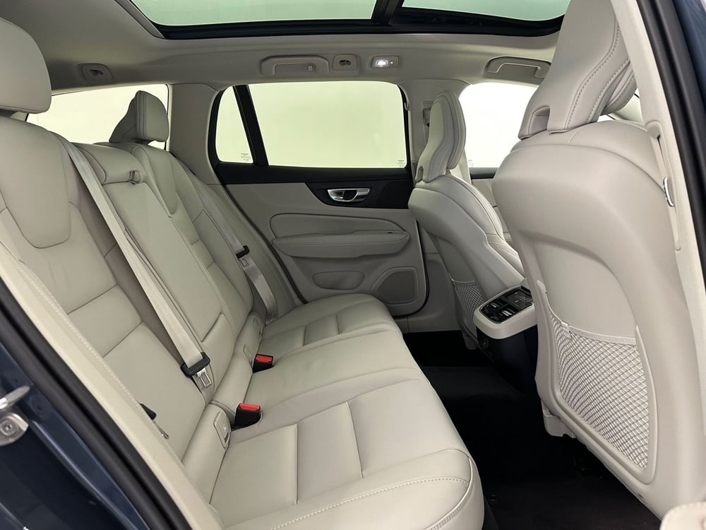 Volvo V60 nuova a Bergamo (5)