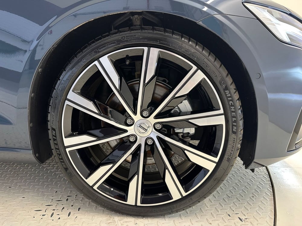 Volvo V60 nuova a Bergamo (9)