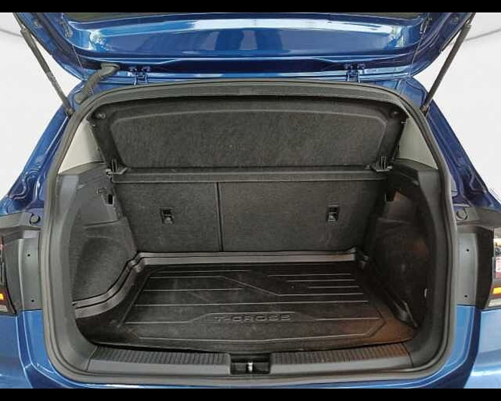 Volkswagen T-Cross usata a Roma (11)