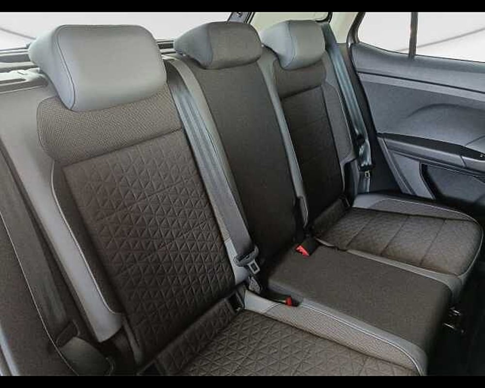 Volkswagen T-Cross usata a Roma (9)