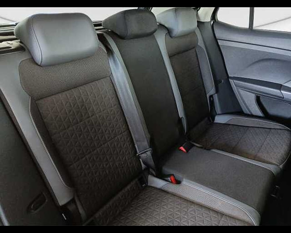 Volkswagen T-Cross usata a Roma (9)