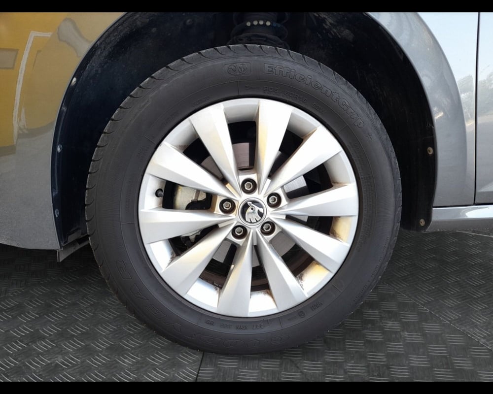 Skoda Kamiq usata a Ravenna (14)