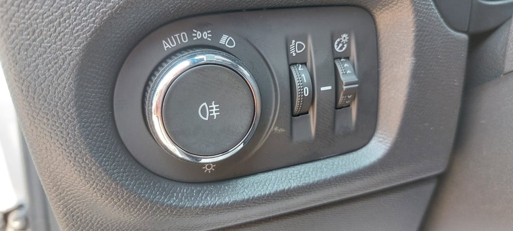 Opel Corsa nuova a Frosinone (16)