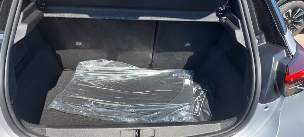 Opel Corsa nuova a Frosinone (18)