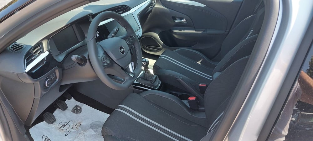 Opel Corsa nuova a Frosinone (8)