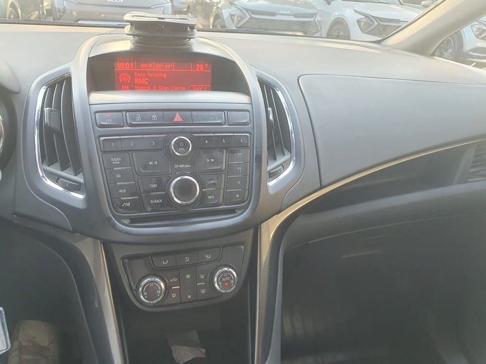 Opel Zafira Tourer usata a Rimini (9)