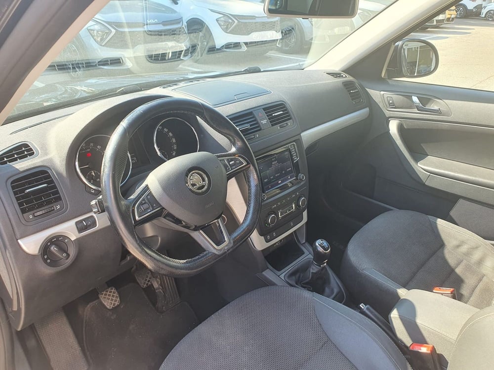 Skoda Yeti usata a Rimini (12)