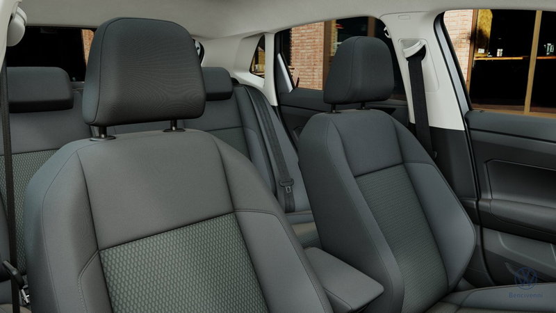 Volkswagen Polo nuova a Catanzaro (11)