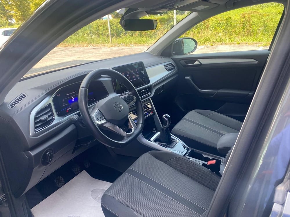 Volkswagen T-Roc usata a Monza e Brianza (11)