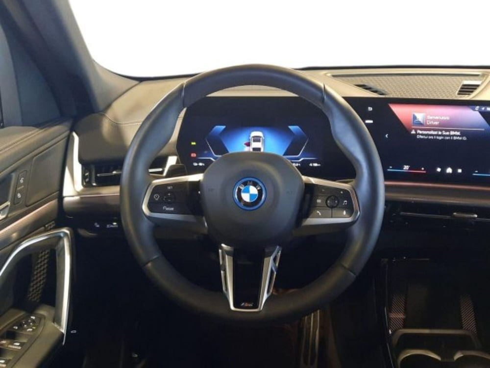 BMW iX2 usata a Verona (13)