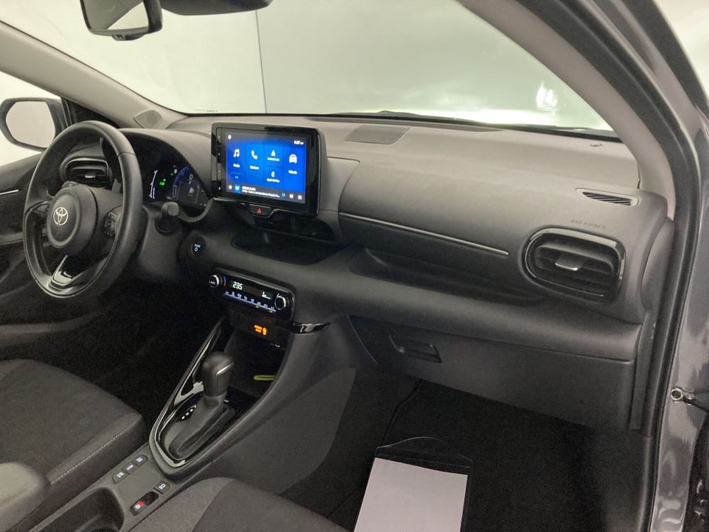 Toyota Yaris usata a Barletta-Andria-Trani (17)