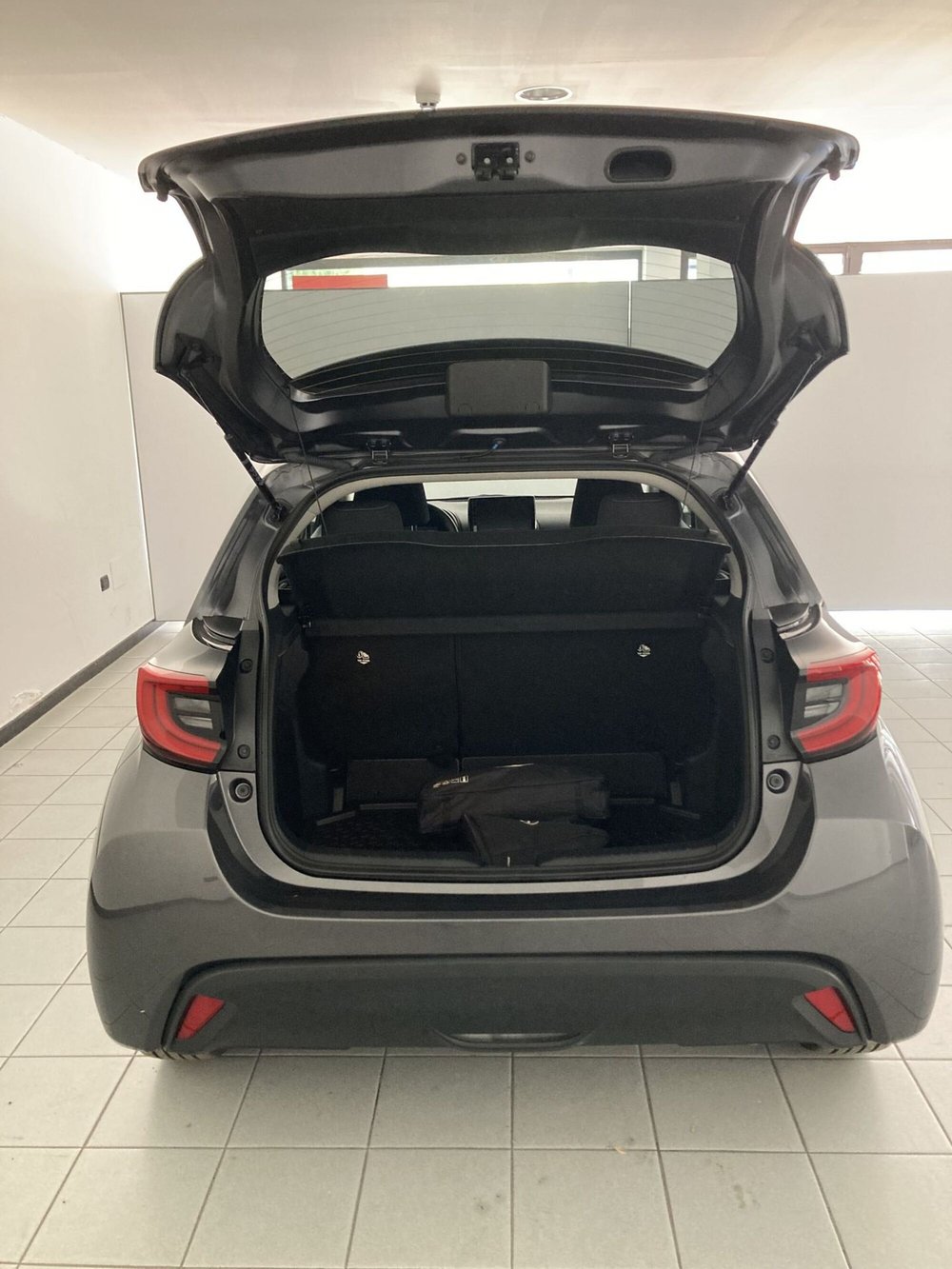 Toyota Yaris usata a Barletta-Andria-Trani (7)