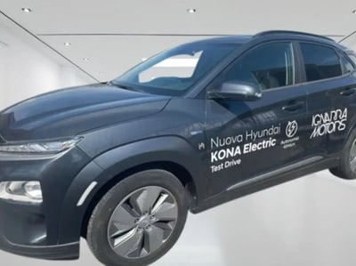Hyundai Kona EV 64 kWh XPrime del 2021 usata a Latina