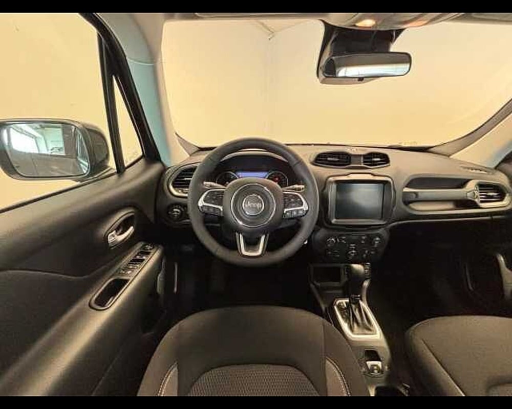 Jeep Renegade usata a Milano (14)