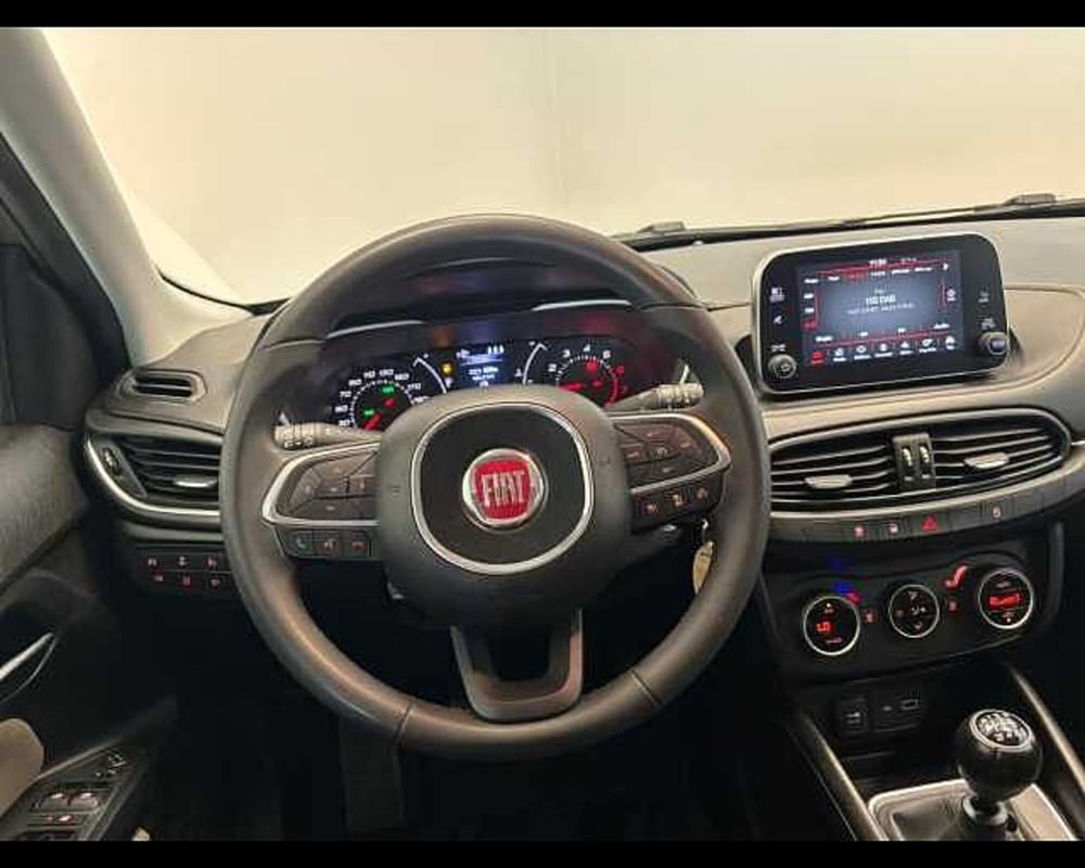 Fiat Tipo Station Wagon usata a Milano (13)