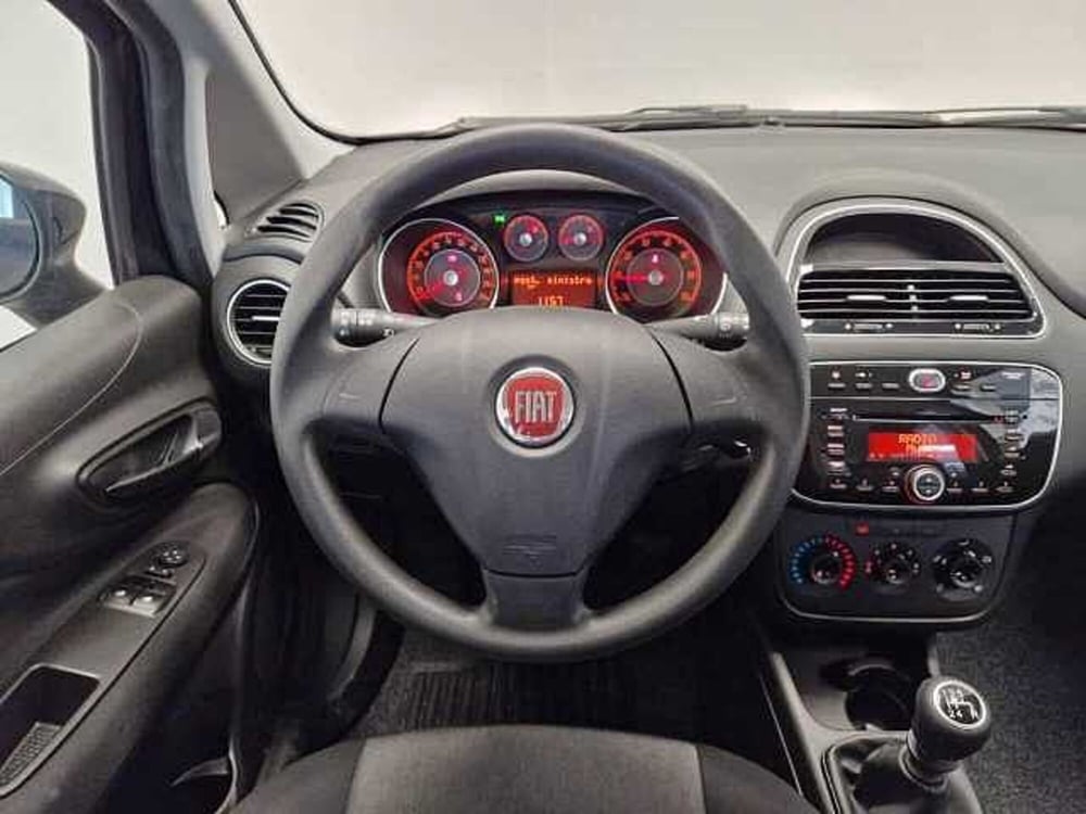 Fiat Punto usata a Milano (10)