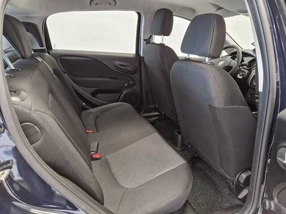 Fiat Punto usata a Milano (15)