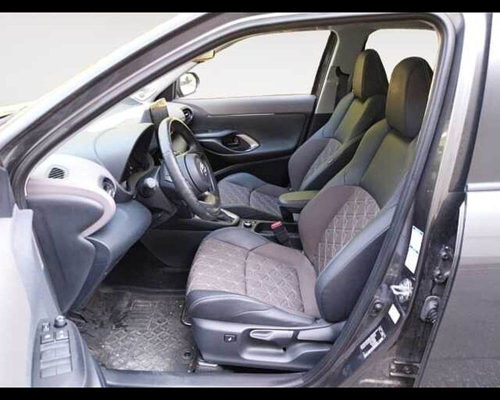Toyota Yaris Cross usata a Ravenna (9)