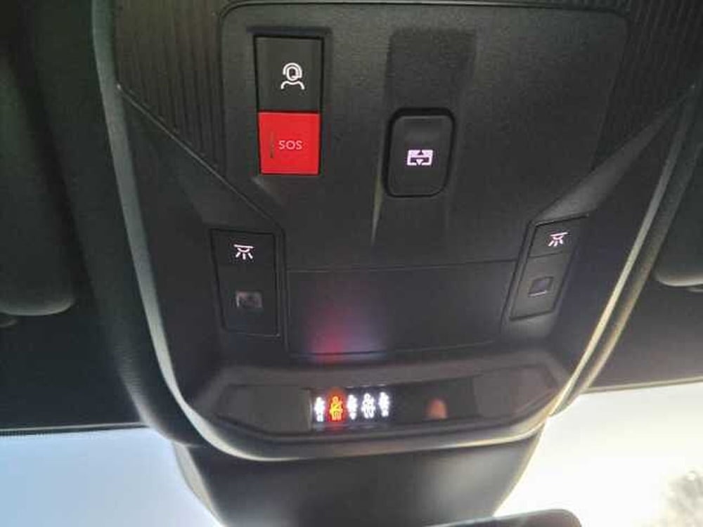 Opel Corsa-e usata a Viterbo (9)