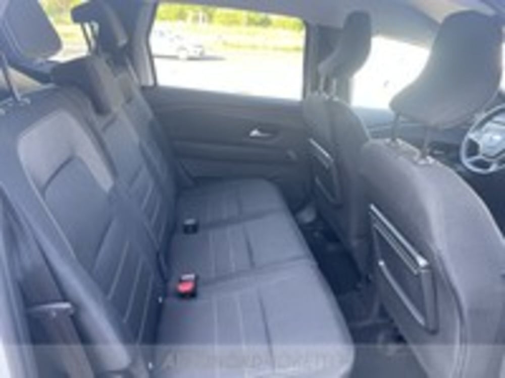 Dacia Jogger usata a Udine (10)