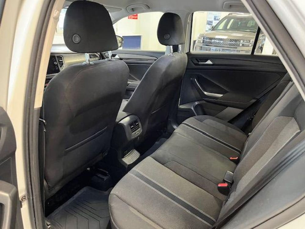 Volkswagen T-Roc usata a Verbano Cusio Ossola (12)
