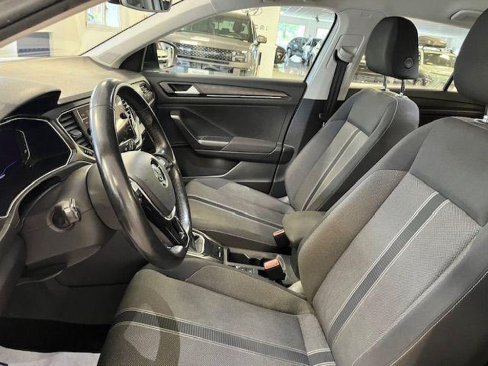 Volkswagen T-Roc usata a Verbano Cusio Ossola (15)