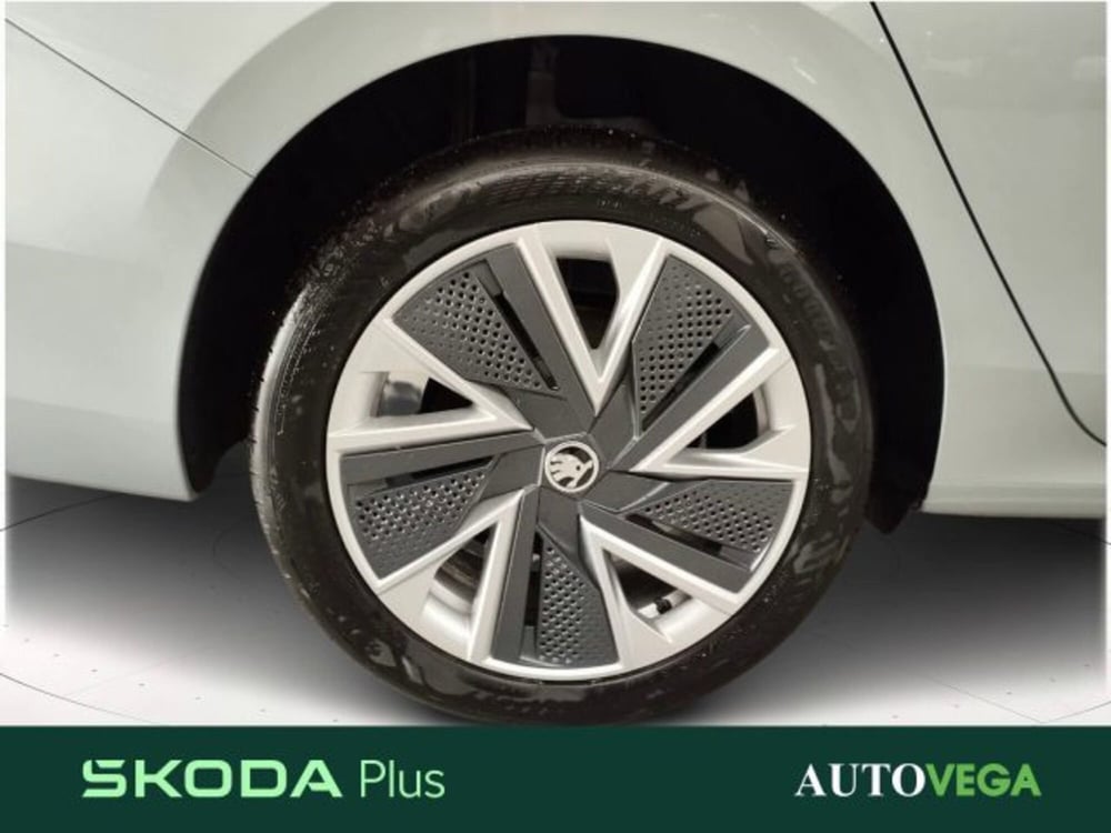 Skoda Superb nuova a Vicenza (14)