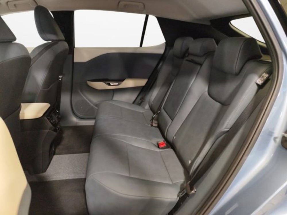 Lexus RZ usata a Modena (12)