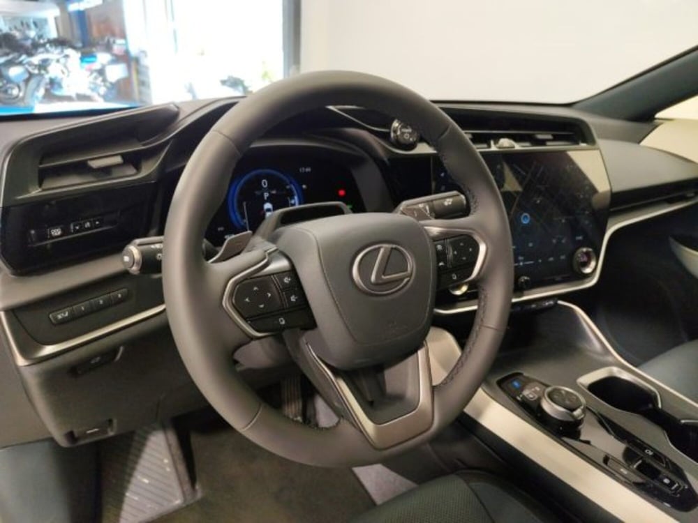 Lexus RZ usata a Modena (6)