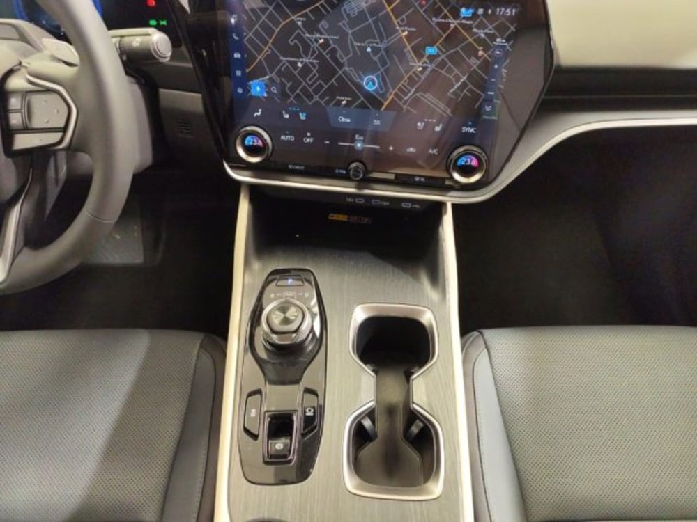 Lexus RZ usata a Modena (9)