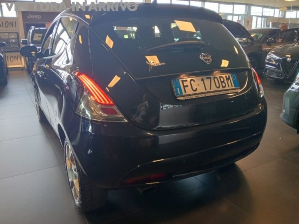 Lancia Ypsilon usata a Modena (4)