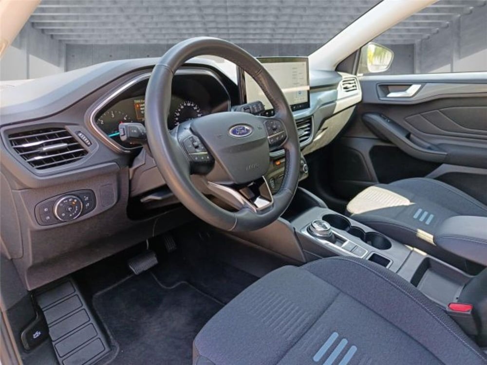 Ford Focus Station Wagon usata a Bari (10)