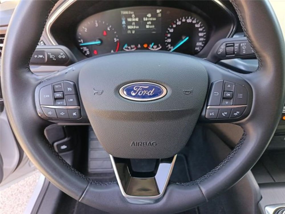 Ford Focus Station Wagon usata a Bari (15)